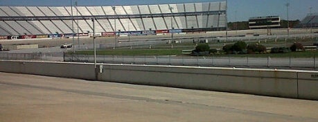 Dover International Speedway is one of MAXimum Racetime.