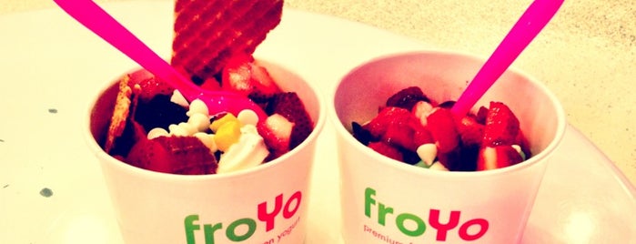 FroYo is one of Lugares guardados de Thomas.