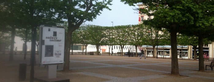 Place Auguste Perret is one of Le Havre -Balade-.