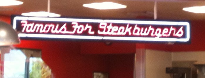 Steak 'n Shake is one of สถานที่ที่ Chester ถูกใจ.