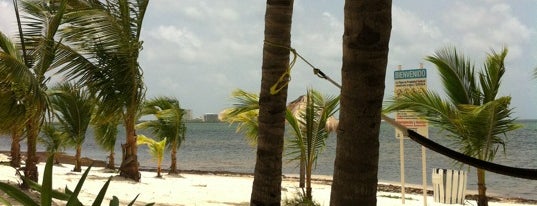 Playa Nizuc is one of Gespeicherte Orte von Linda.