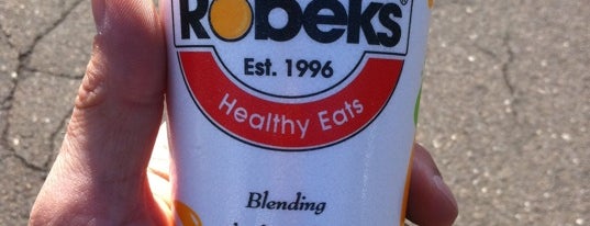 Robeks Fresh Juices & Smoothies is one of Maddie’s Liked Places.
