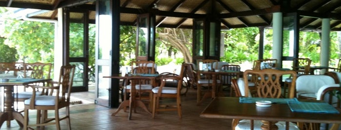 Sun Island Resort & Spa is one of Lieux qui ont plu à Yana.