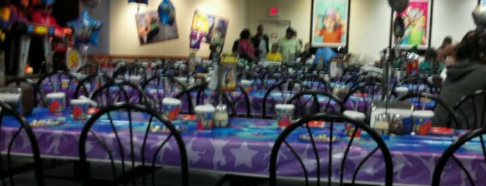 Chuck E. Cheese is one of Inez’s Liked Places.