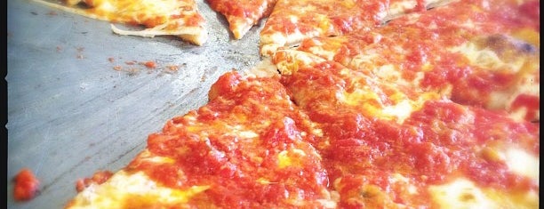 Totonno's Pizzeria Napolitano is one of Eats.