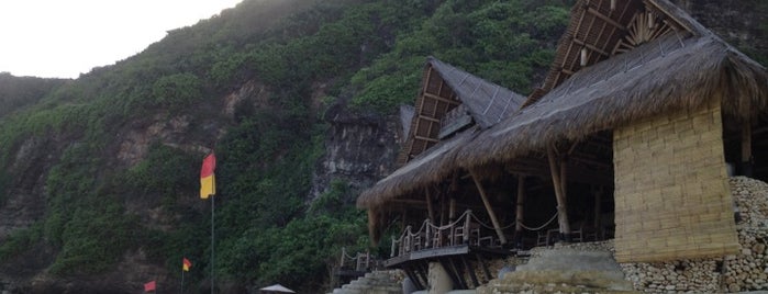 Finn's Beach Club is one of The Best Wedding Venue in Bali.