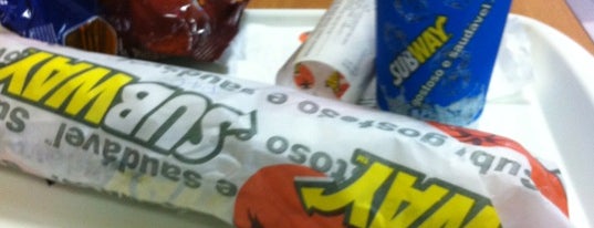 Subway is one of locais para se divertir.