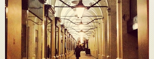 Royal Opera Arcade is one of London.