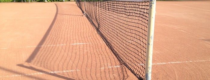 Теннисный клуб "Ягуар" is one of Tempat yang Disukai Kristina.