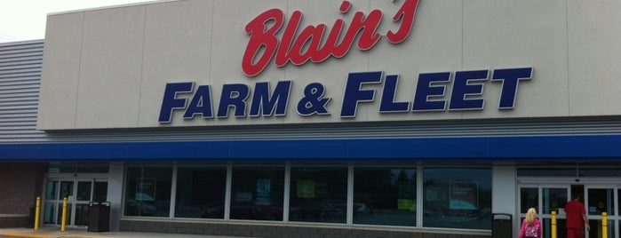Blain's Farm & Fleet is one of Lugares favoritos de TJ.