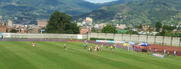 Estadio Ditaires is one of Medellin 🇨🇴.