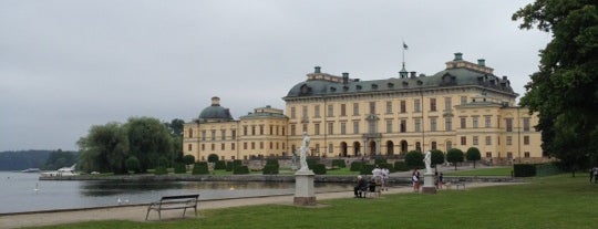 Drottningholms slottsteater is one of Orte, die Bengi gefallen.