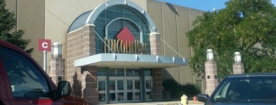 Lincoln Mall is one of Henn to do list!.