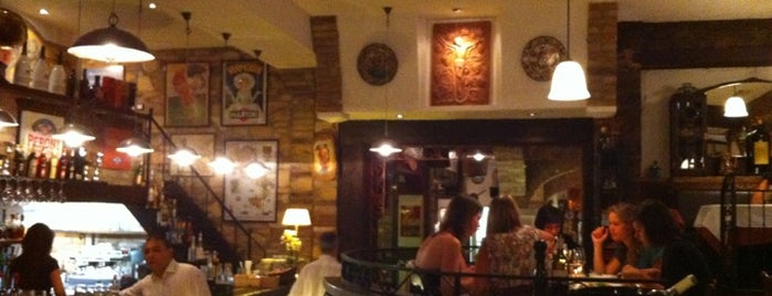 Trattoria Pomo D'Oro is one of Katerina's Saved Places.