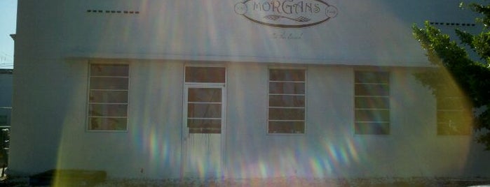 Morgan's Restaurant SoBe @MorgansMiami is one of Locais salvos de Faye.