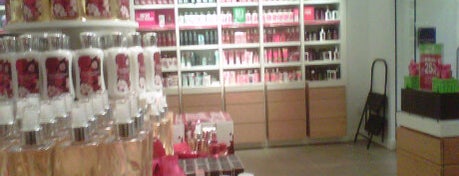 Bath & Body Works is one of Martel’s Liked Places.