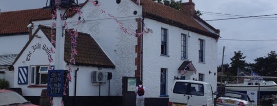 The Jolly Sailor Pub is one of Lisa’s Liked Places.