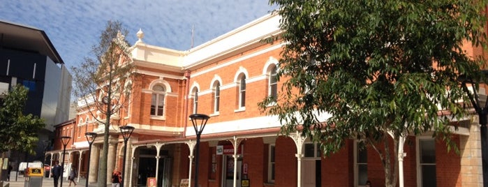 South Brisbane Railway Station is one of Lieux qui ont plu à Leesa.