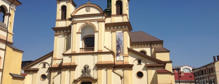 Музей мистецтв Прикарпаття / Carpathian Museum of Art is one of Обов’язково відвідати у Франківську.