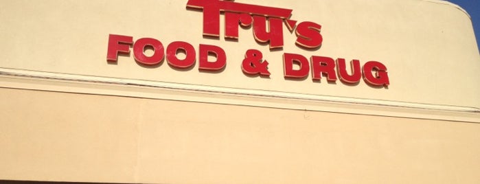 Fry's Food Store is one of Orte, die Stacy gefallen.