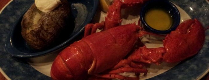 Red Lobster is one of Orte, die Courtney gefallen.