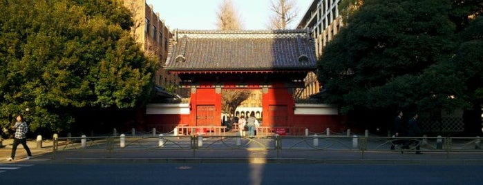Akamon Gate is one of 712815.