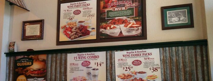 Wingstop is one of Devinさんのお気に入りスポット.