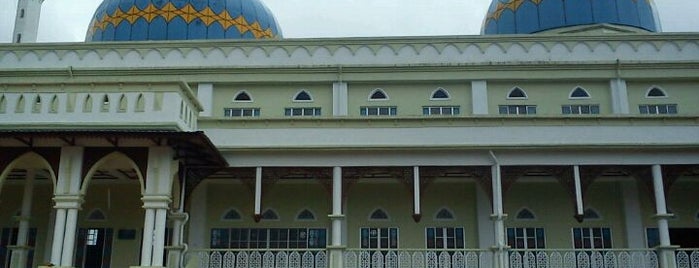 Al Muthtaffi Billah Shah is one of Baitullah : Masjid & Surau.
