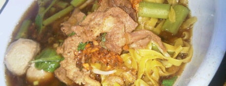 ลูกชิ้นเนื้อวัวแชมป์-ลูกชิ้นหมูนายฮั้งเพ้ง is one of For enjoy eating.