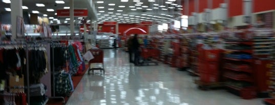 Target is one of Tempat yang Disukai Taylor.