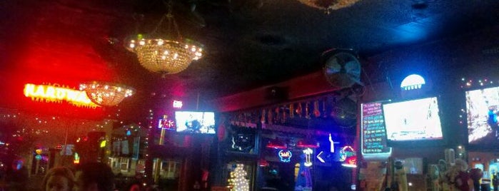 Ed's Tavern is one of Locais curtidos por Bill.