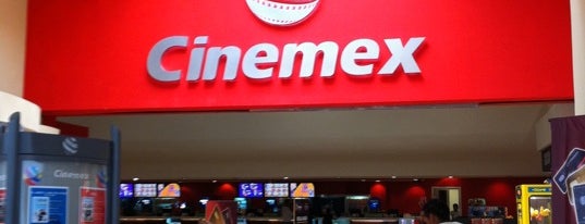 Cinemex is one of Orte, die Andrés gefallen.