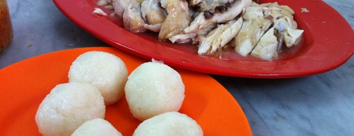 Chop Chung Wah Hainanese Chicken Rice (中华茶室) is one of Foodie Haunts 1 - Malaysia.