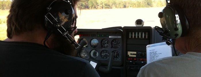 Harrison County Airport is one of Orte, die Michael gefallen.