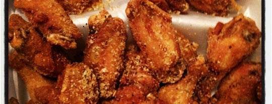 Wing Snack is one of Sugiさんの保存済みスポット.
