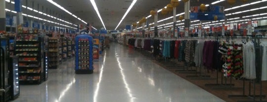 Walmart Supercenter is one of Orte, die Christina gefallen.