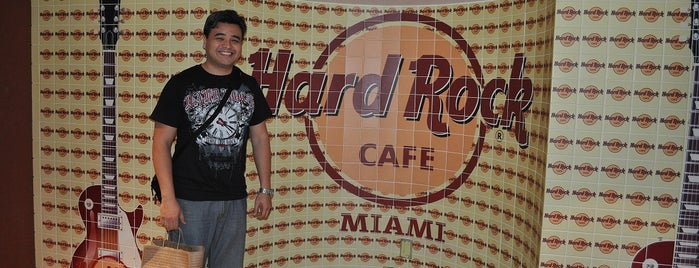 Hard Rock Cafe Miami is one of Hard Rock Cafe - See the show - Worlwide.