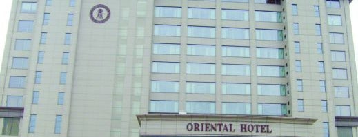 Oriental Hotel is one of Posti che sono piaciuti a Paddy.