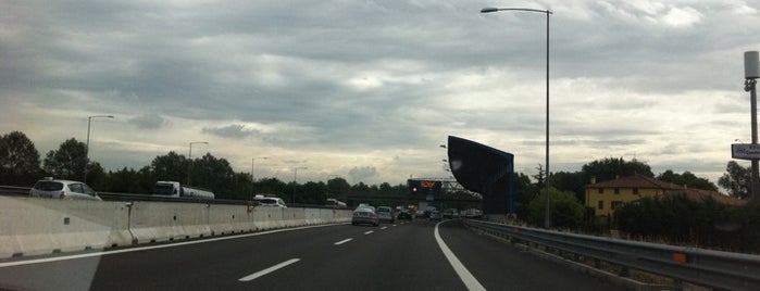 A14 - Tangenziale di Bologna is one of Mauiさんのお気に入りスポット.
