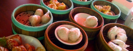 Jin Xuan Hong Kong Restaurant (锦选香港特极点心) is one of Must-visit Food in Petaling Jaya.