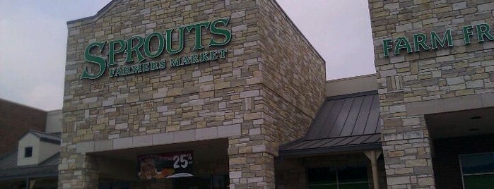 Sprouts Farmers Market is one of LaLa 님이 저장한 장소.