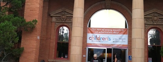Children's Museum Tucson is one of Tempat yang Disukai Ben.