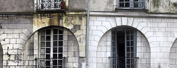 Place du Port Communeau is one of Nantes.