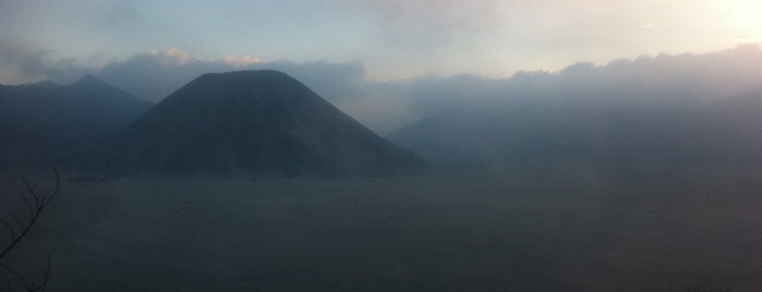 Gunung Bromo is one of The Wonders of Indonesia.