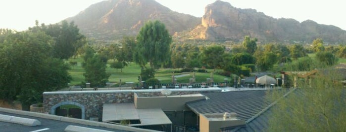 Paradise Valley Country Club is one of Lugares favoritos de Olivia.