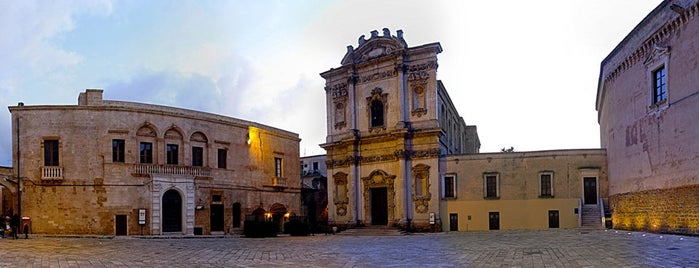 Piazza Orsini del Balzo is one of Cosa visitare.