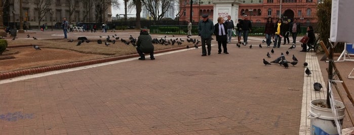 Plaza de Mayo is one of Guide to Buenos Aires's best spots.