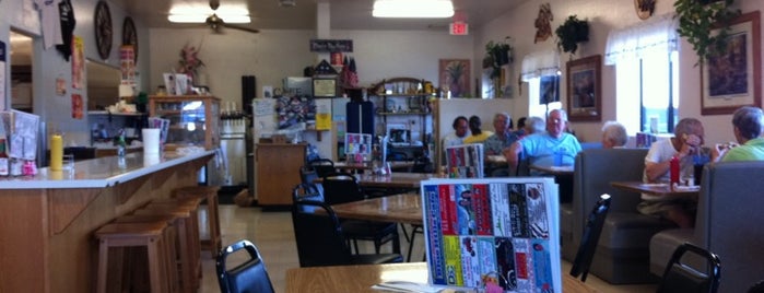 Blue Hills Cafe is one of Posti che sono piaciuti a Arizona Moe.