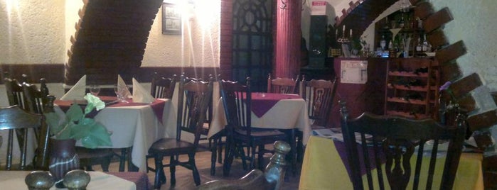 Restaurant Mitica is one of Frecventate.