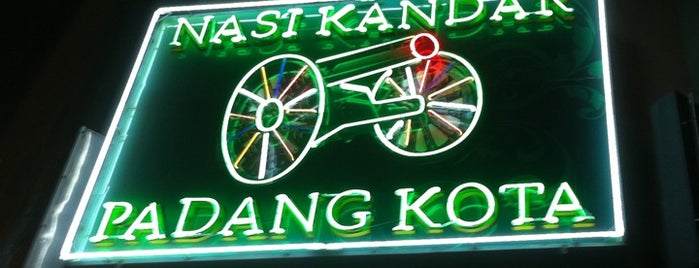 Nasi Kandar Padang Kota Damansara is one of Neu Tea's Petaling Jaya Trip.